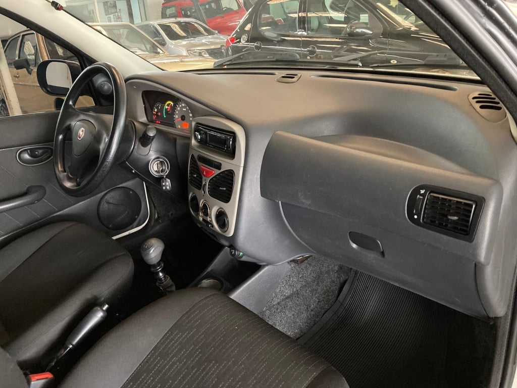 Imagem do veículo FIAT PALIO 1.0 MPI FIRE ECONOMY 8V FLEX 4P MANUAL