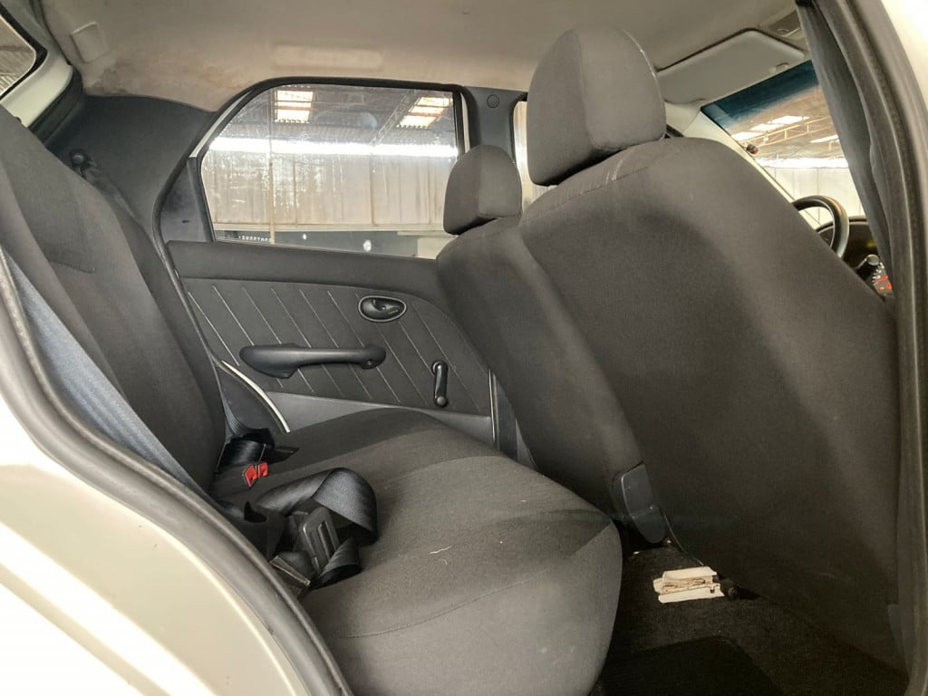 Imagem do veículo FIAT PALIO 1.0 MPI FIRE ECONOMY 8V FLEX 4P MANUAL