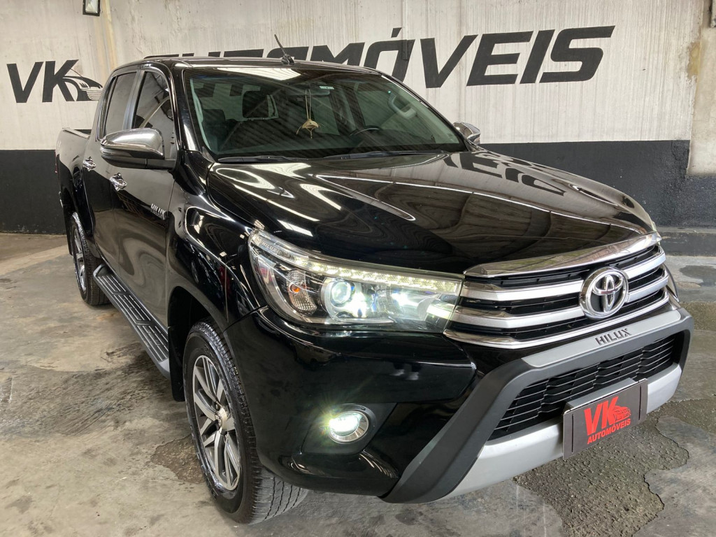 Imagem do veículo TOYOTA HILUX 2.8 D-4D TURBO DIESEL CD SRX 4X4 AUTOMÁTICO