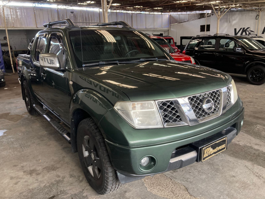 Imagem do veículo NISSAN FRONTIER 2.5 LE 4X4 CD TURBO ELETRONIC DIESEL 4P MANUAL
