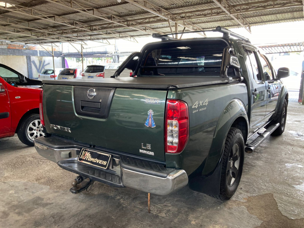 Imagem do veículo NISSAN FRONTIER 2.5 LE 4X4 CD TURBO ELETRONIC DIESEL 4P MANUAL