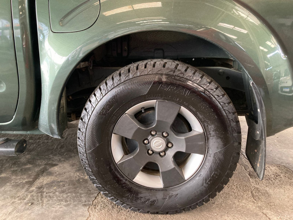 Imagem do veículo NISSAN FRONTIER 2.5 LE 4X4 CD TURBO ELETRONIC DIESEL 4P MANUAL