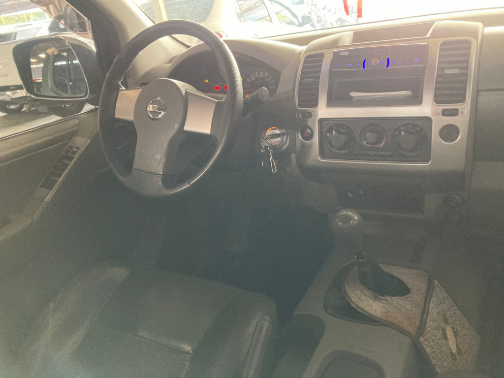 Imagem do veículo NISSAN FRONTIER 2.5 LE 4X4 CD TURBO ELETRONIC DIESEL 4P MANUAL