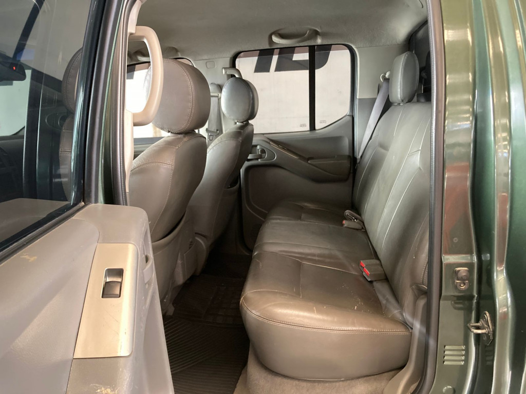 Imagem do veículo NISSAN FRONTIER 2.5 LE 4X4 CD TURBO ELETRONIC DIESEL 4P MANUAL