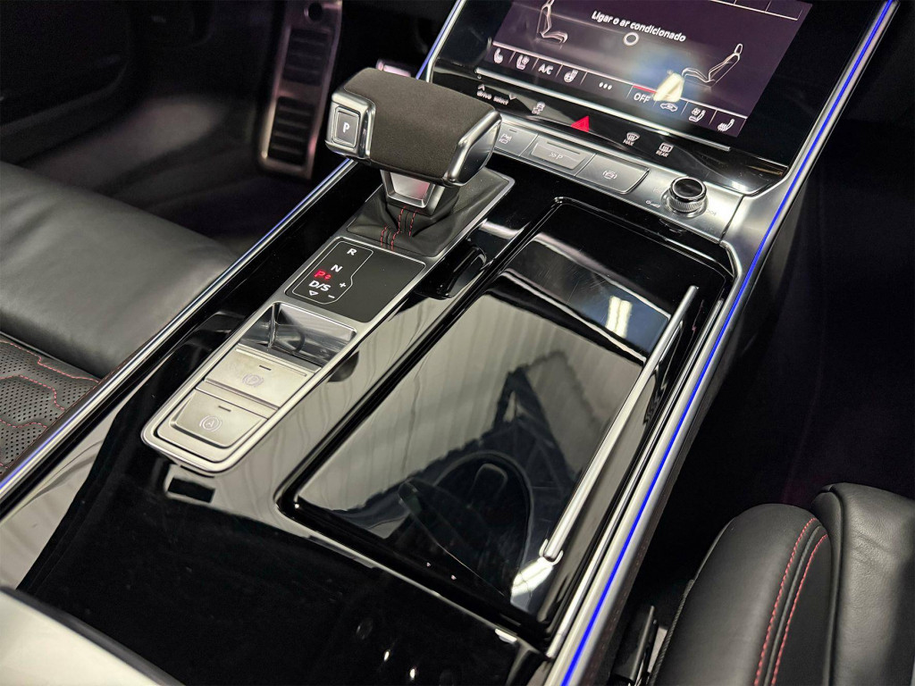 Imagem do veículo AUDI RS6 4.0 AVANT FSI BI-TB QUATTRO TIP. 5P 2021