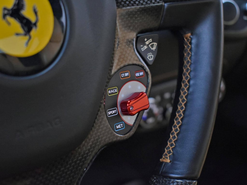 Imagem do veículo FERRARI 458 ITALIA 4.5 V8 32V GASOLINA 2P AUT 2013