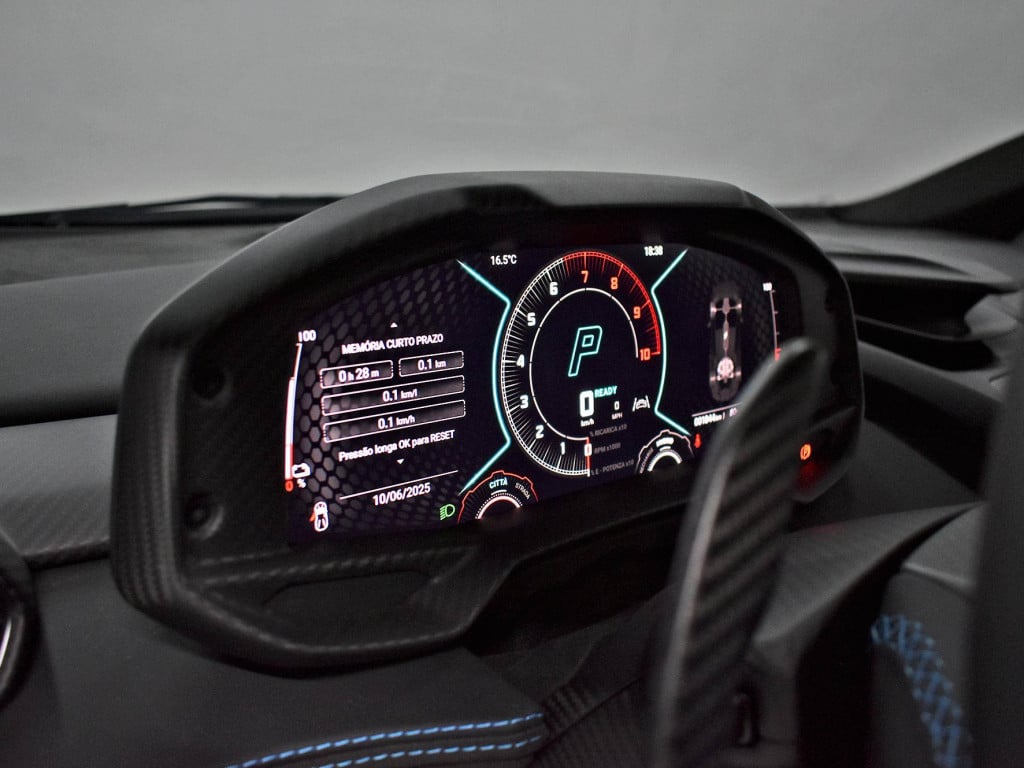 Imagem do veículo LAMBORGHINI REVUELTO COUPE LP 1015-4 (HIB) 2024