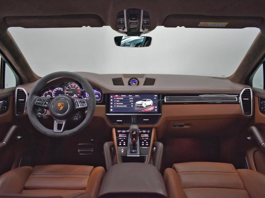 Imagem do veículo PORSCHE CAYENNE COUPE TURBO S E-HYBRID 4.0 2023