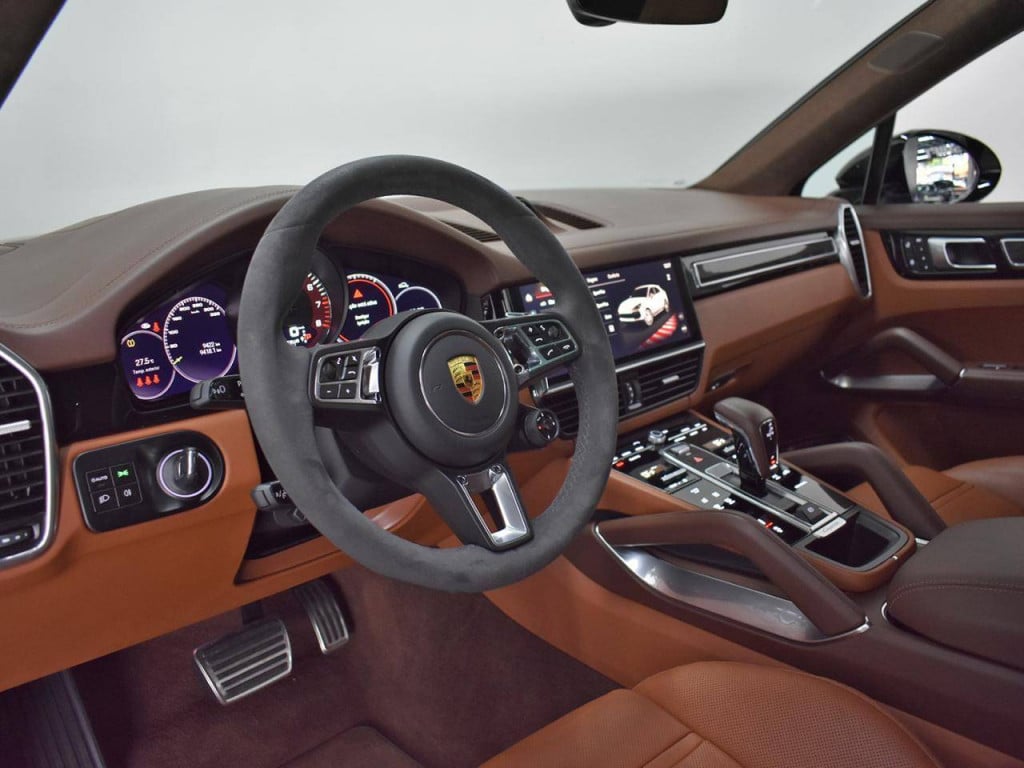 Imagem do veículo PORSCHE CAYENNE COUPE TURBO S E-HYBRID 4.0 2023