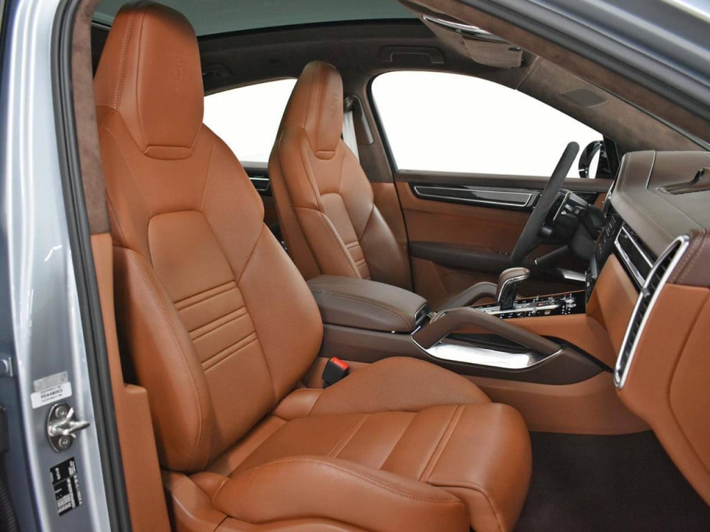 Imagem do veículo PORSCHE CAYENNE COUPE TURBO S E-HYBRID 4.0 2023