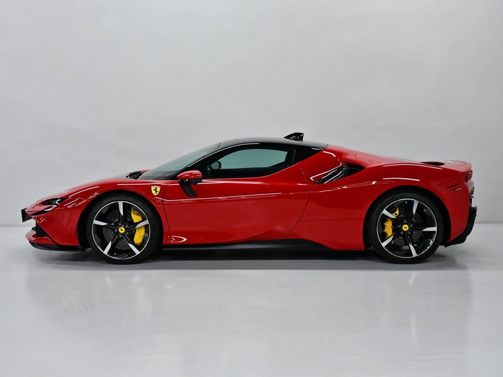Imagem do veículo FERRARI SF90 STRADALE 2022