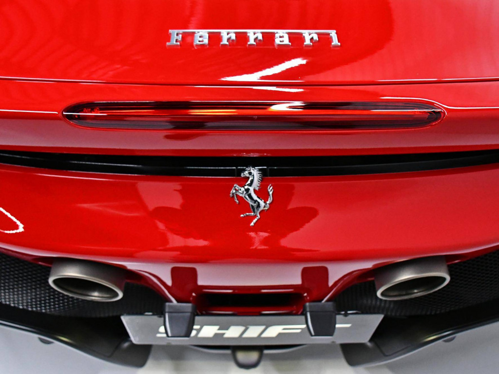 Imagem do veículo FERRARI SF90 STRADALE 2022