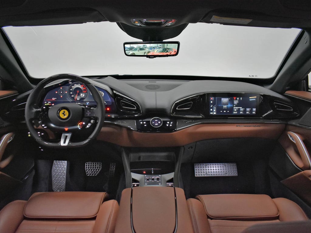 Imagem do veículo FERRARI PUROSANGUE 6.5 V12 725CV 2024