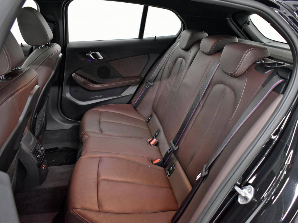 Imagem do veículo BMW 118I M SPORT 1.5 TB 12V AUT. 5P 2024