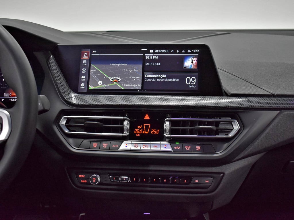 Imagem do veículo BMW 118I M SPORT 1.5 TB 12V AUT. 5P 2024