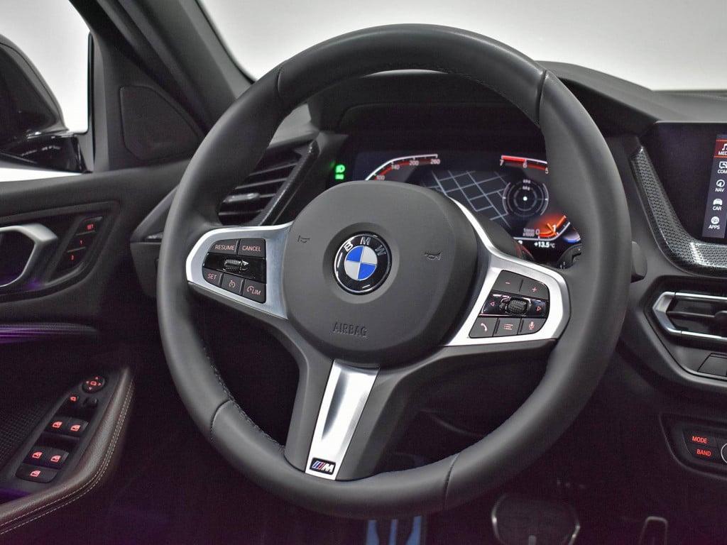 Imagem do veículo BMW 118I M SPORT 1.5 TB 12V AUT. 5P 2024