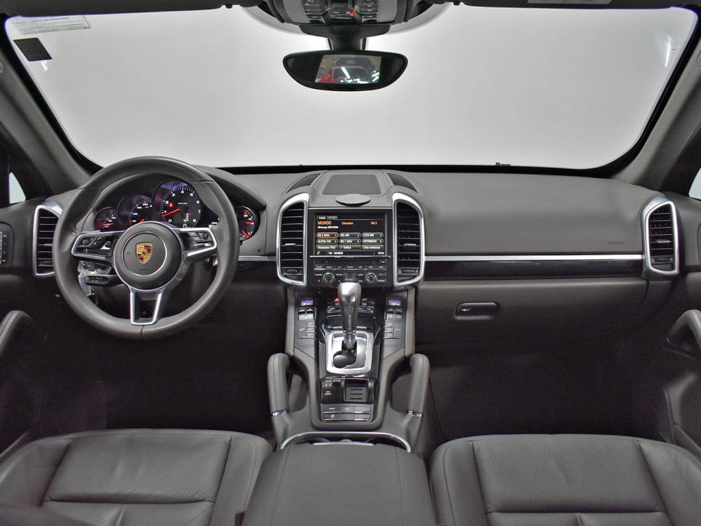 Imagem do veículo PORSCHE CAYENNE V6 3.6 4X4 300CV 2016