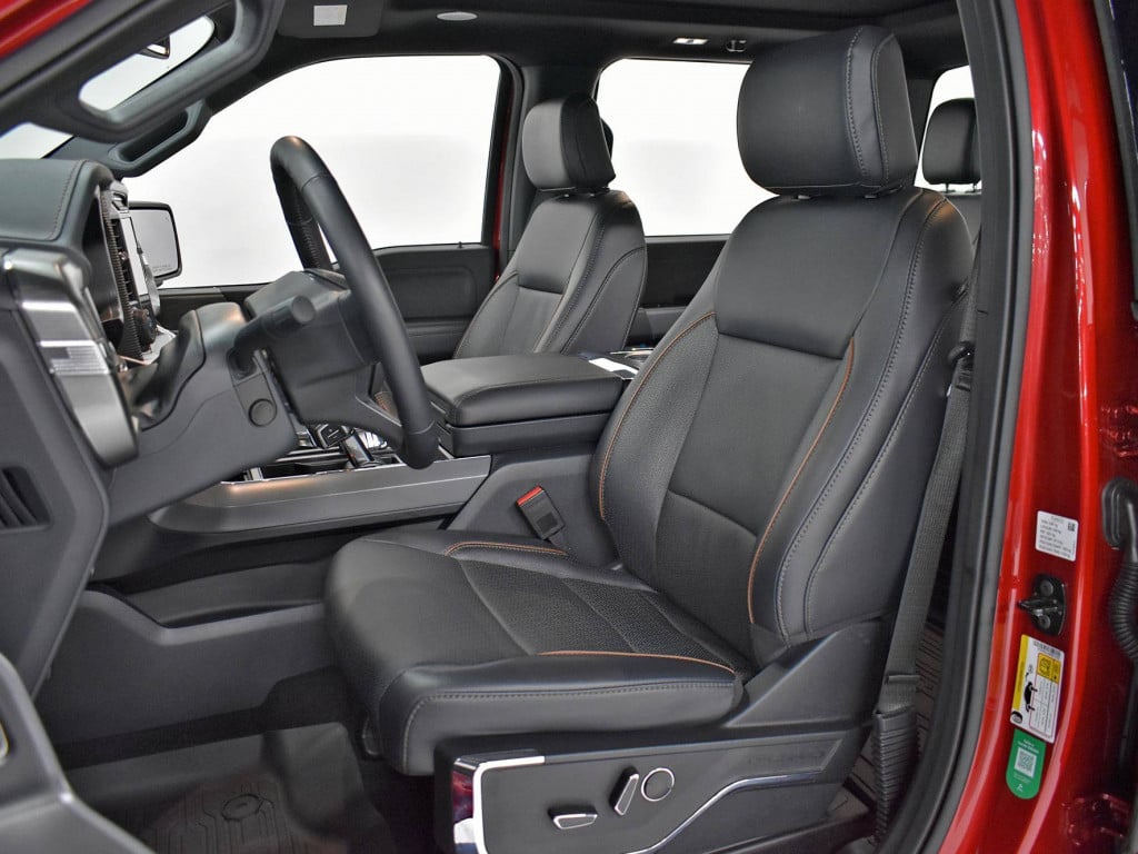 Imagem do veículo FORD F-150 LARIAT 2024