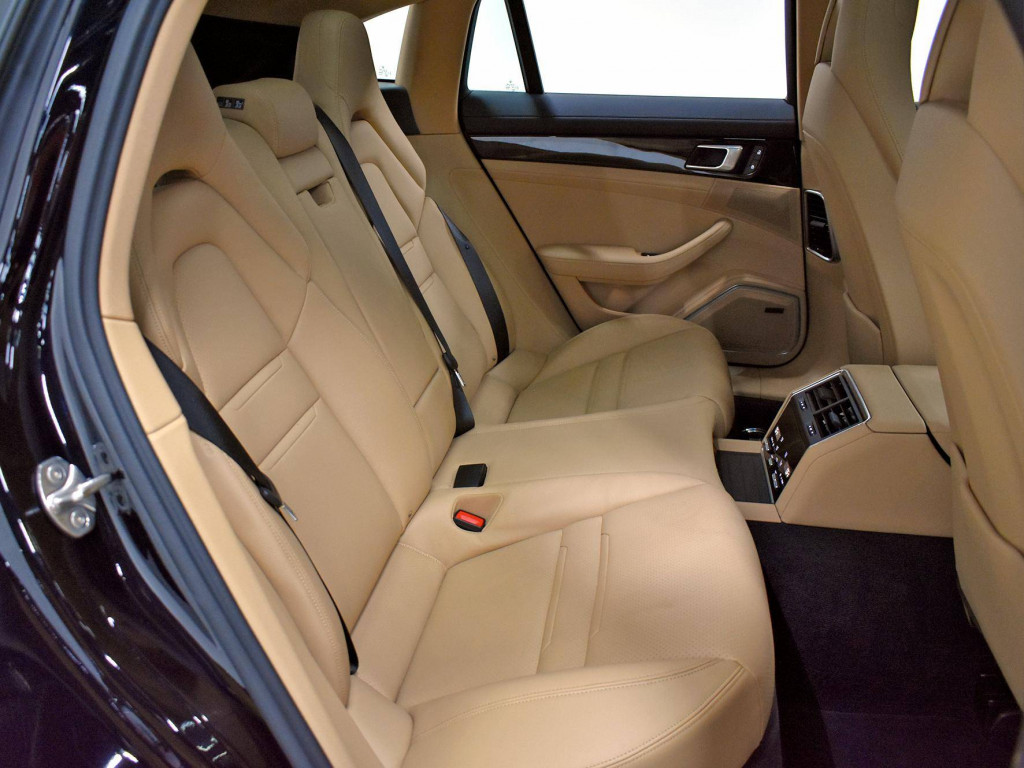 Imagem do veículo PORSCHE PANAMERA 4 E-HYBRID SPORT TURISMO 2023