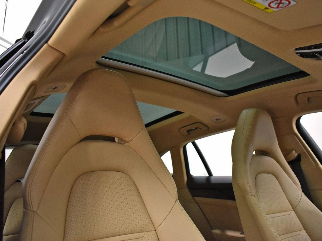 Imagem do veículo PORSCHE PANAMERA 4 E-HYBRID SPORT TURISMO 2023