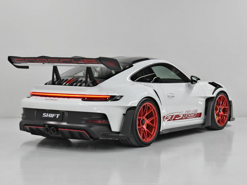 Imagem do veículo PORSCHE 911 GT3 RS 2024