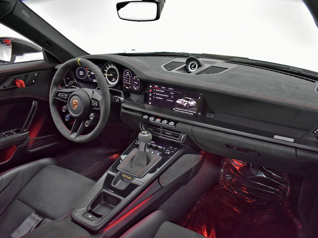 Imagem do veículo PORSCHE 911 GT3 RS 2024