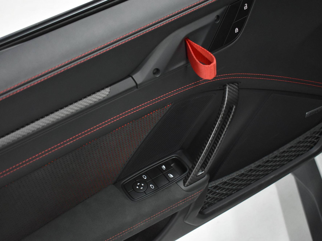 Imagem do veículo PORSCHE 911 GT3 RS 2024