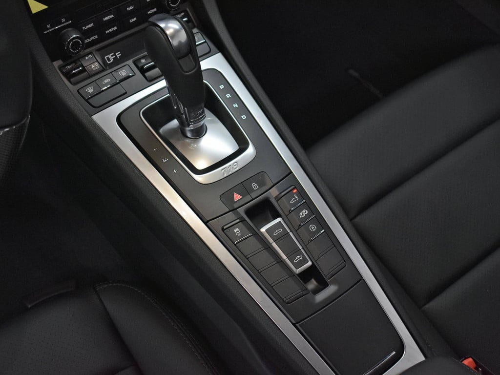 Imagem do veículo PORSCHE 718 BOXSTER 2.0 300CV 2024