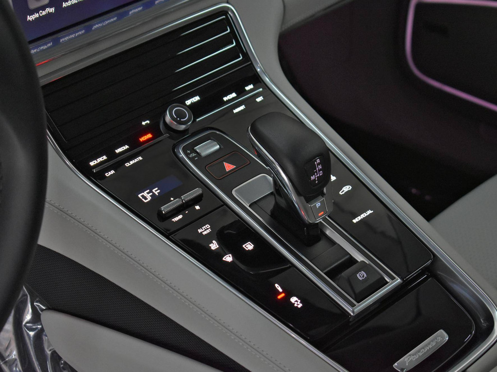 Imagem do veículo PORSCHE PANAMERA 4 E-HYBRID SPORT TURISMO 2023