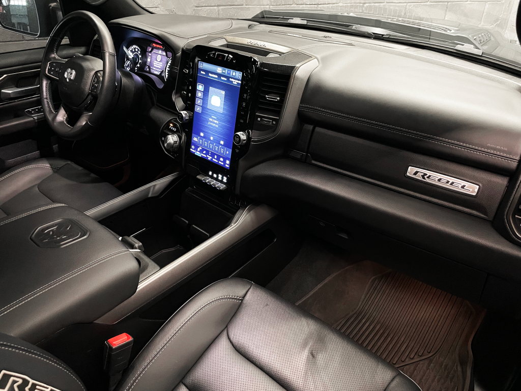 Imagem do veículo RAM 1500 5.7  REBEL HEMI CD V8 4x4 Aut