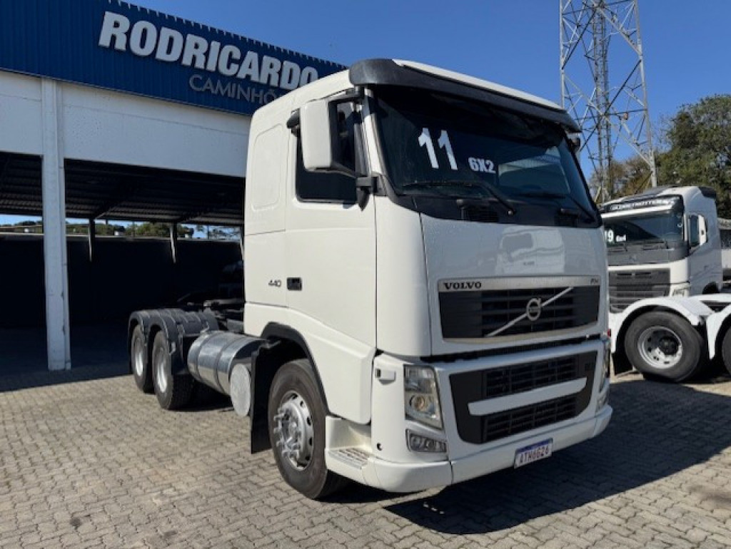 Imagem do veículo VOLVO FH 440 6x2