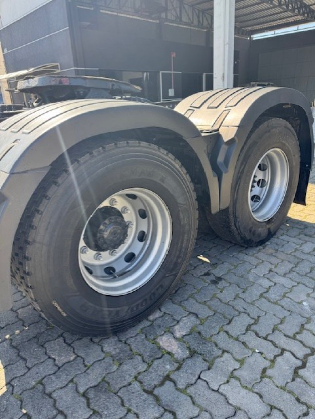 Imagem do veículo VOLVO FH 440 6x2