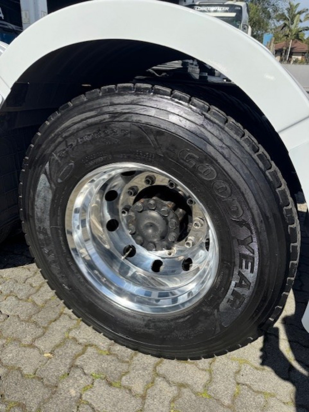 Imagem do veículo MERCEDES-BENZ Axor 2544 S 6x2 2P (E5)