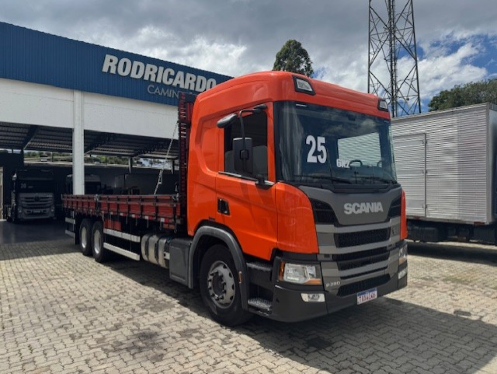 SCANIA P 280 B 6x2 2p (E5)