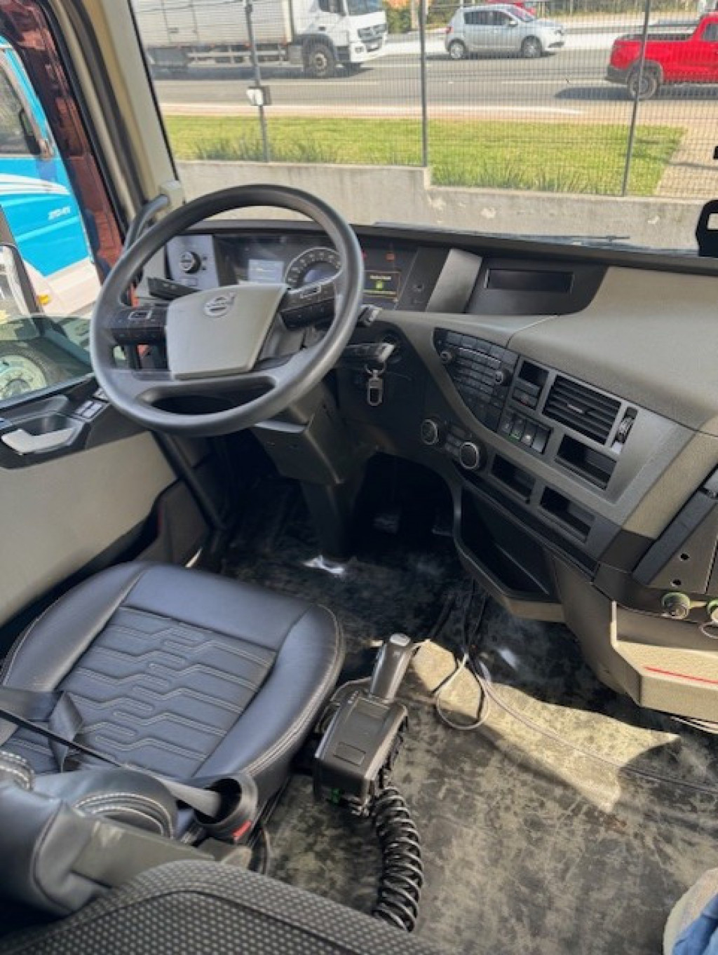 Imagem do veículo VOLVO FH 460 6x2