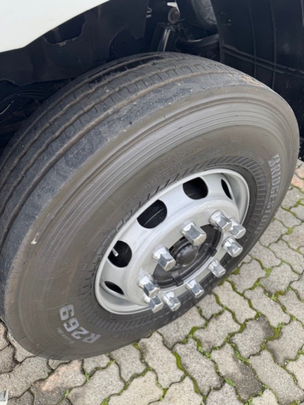 Imagem do veículo VOLKSWAGEN 19-330 E Constellation 2P (E5)