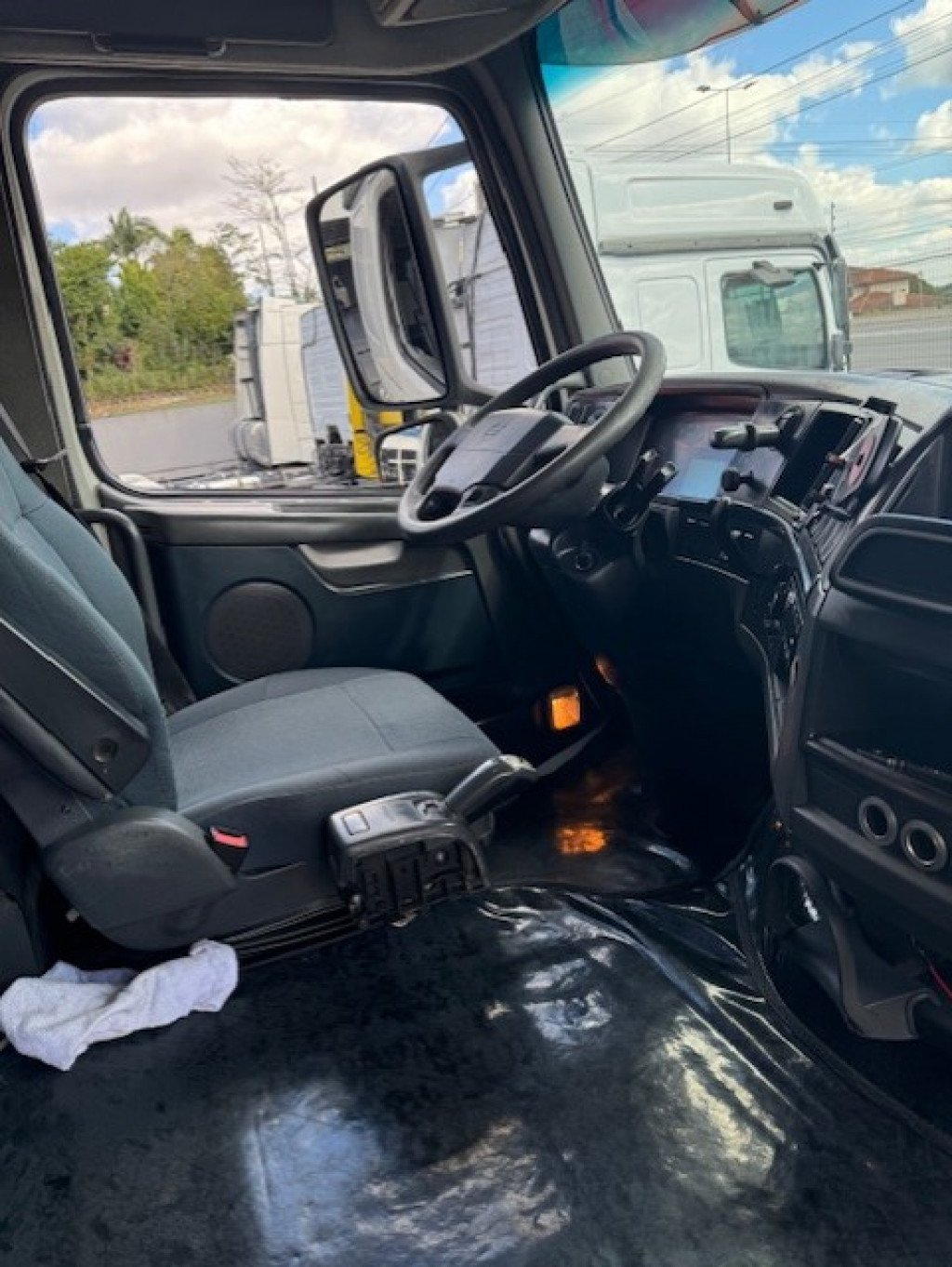 Imagem do veículo VOLVO FH 460 6x2