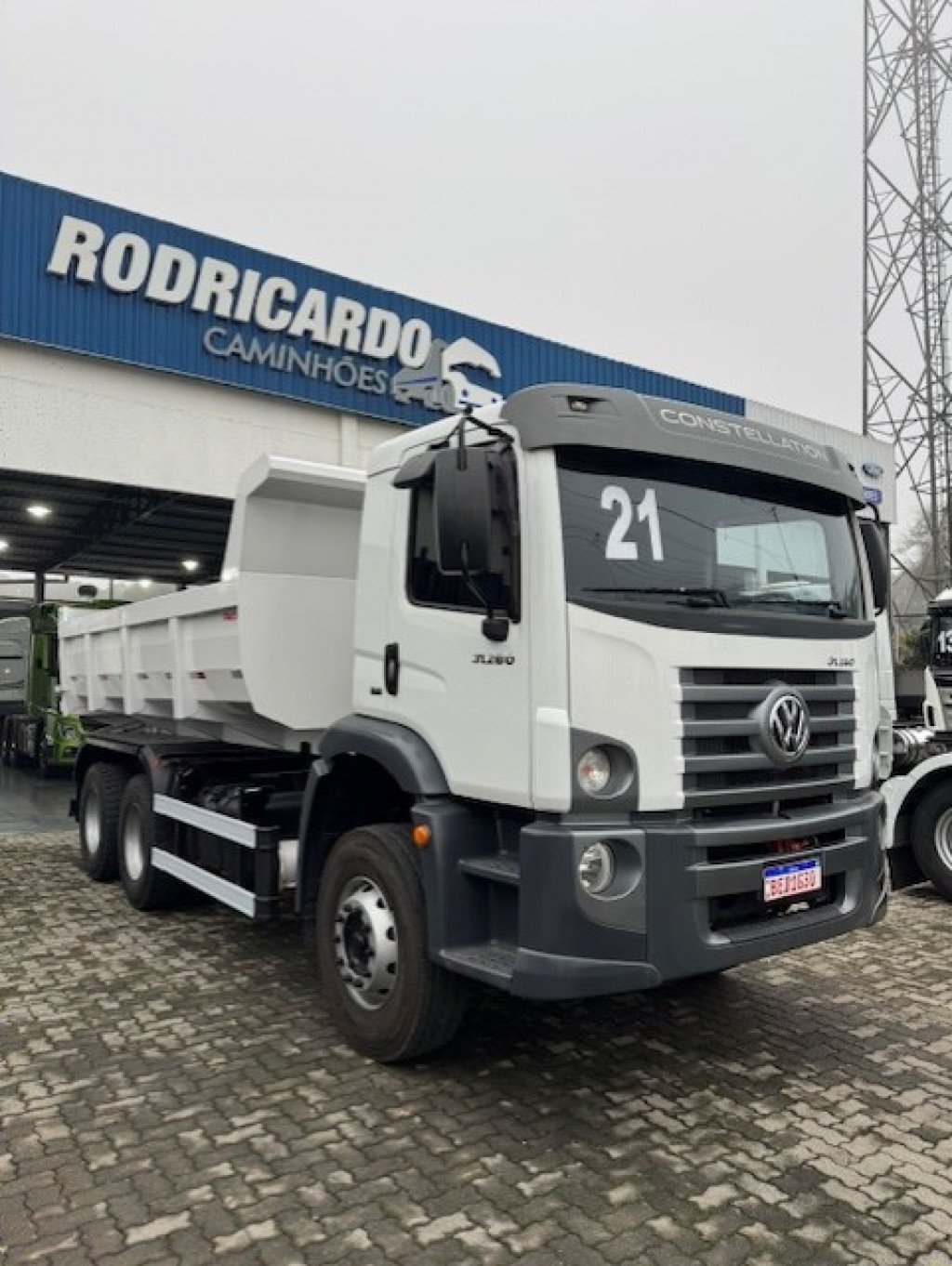 Imagem do veículo VOLKSWAGEN 31-280 E Constel. 6x4 2P (E5)