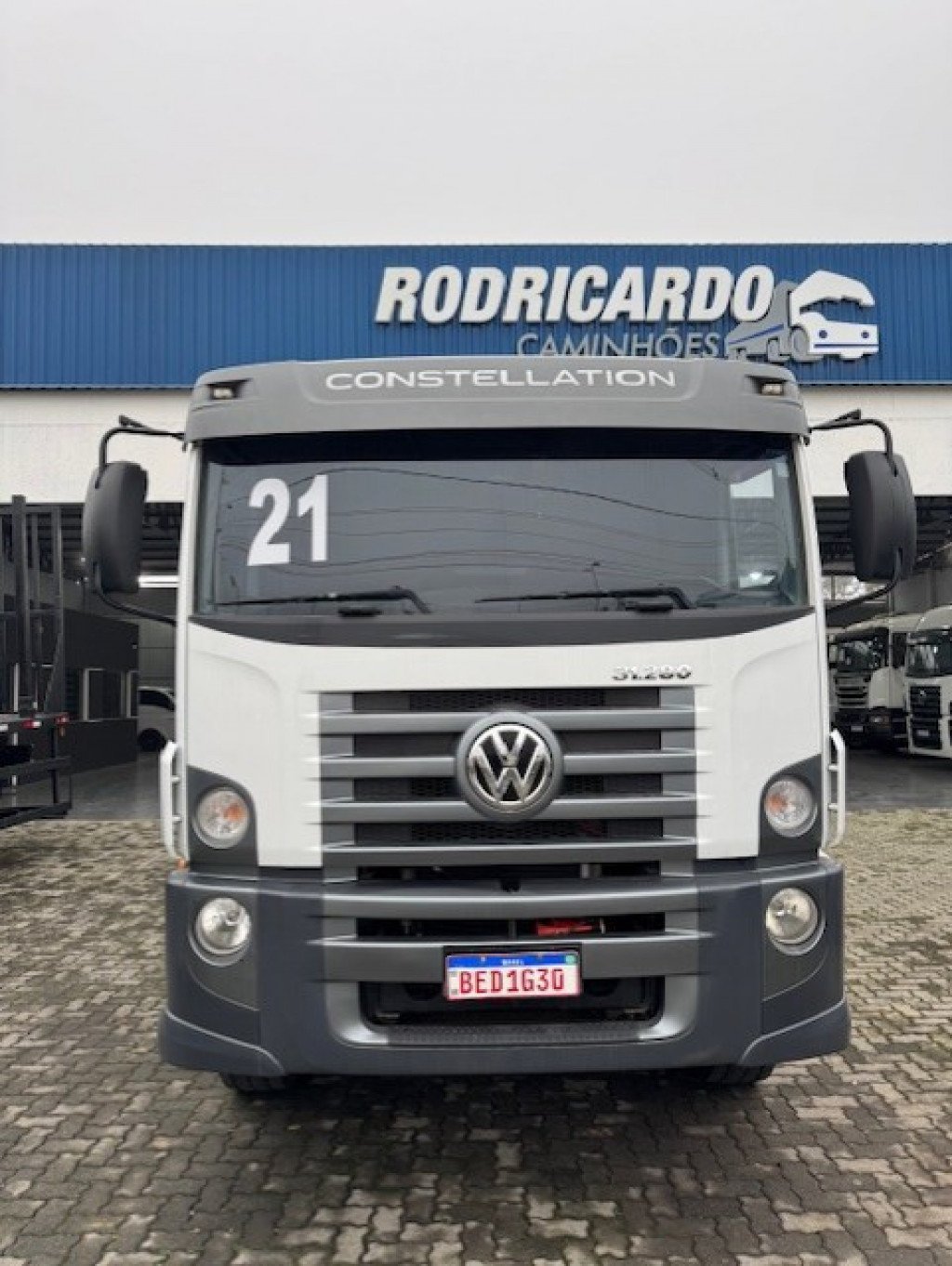 Imagem do veículo VOLKSWAGEN 31-280 E Constel. 6x4 2P (E5)