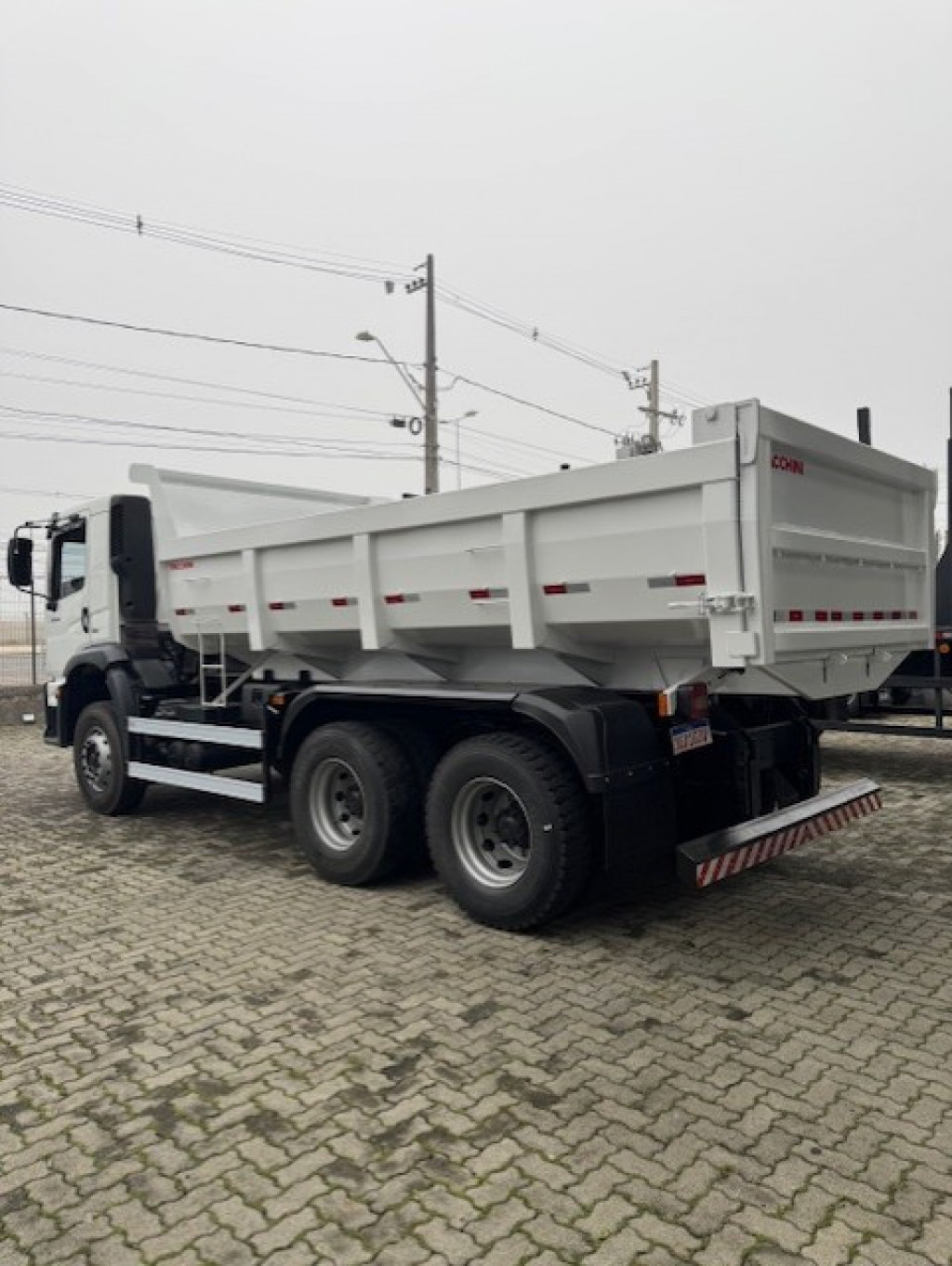 Imagem do veículo VOLKSWAGEN 31-280 E Constel. 6x4 2P (E5)