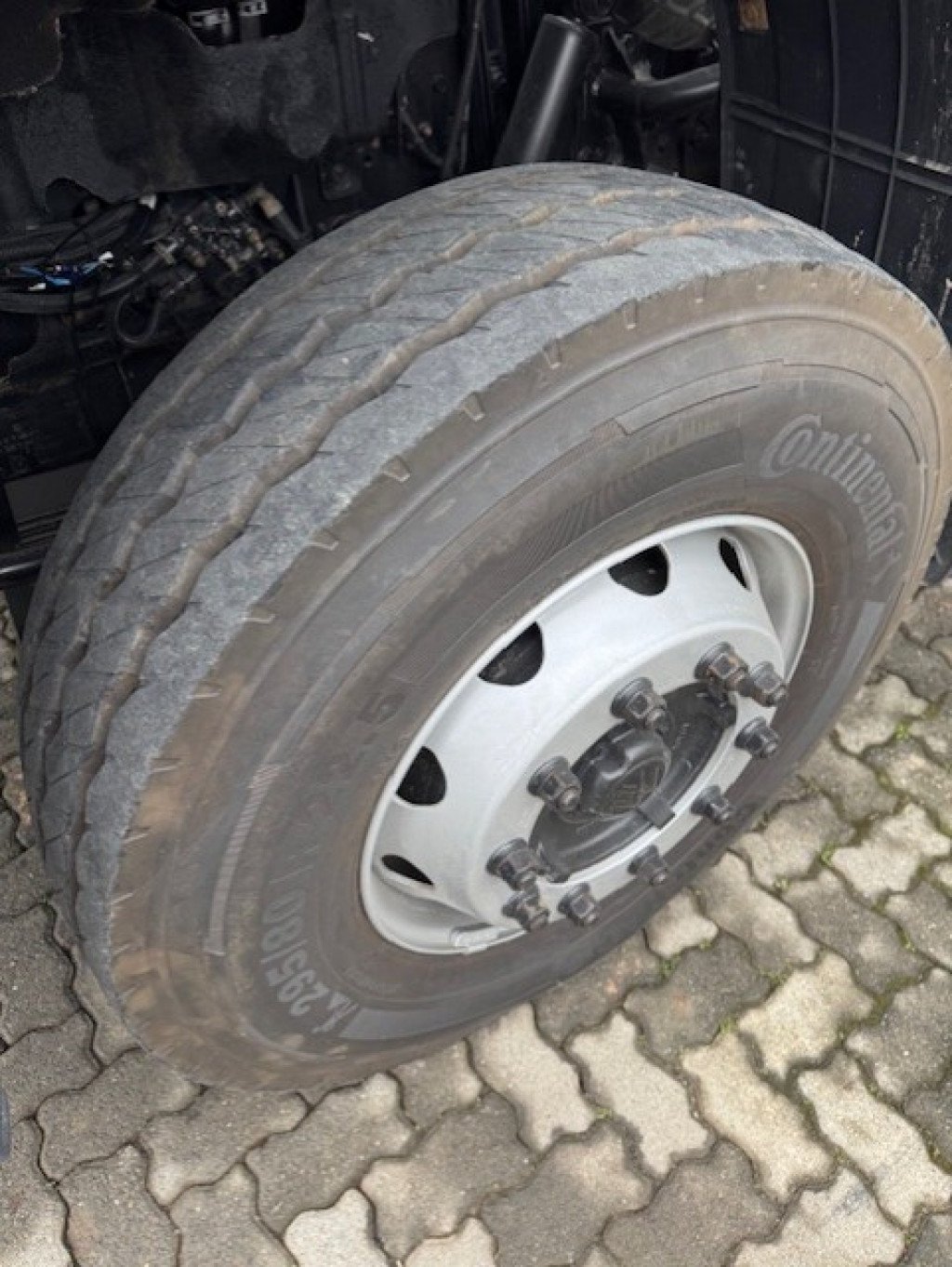 Imagem do veículo VOLKSWAGEN 31-280 E Constel. 6x4 2P (E5)