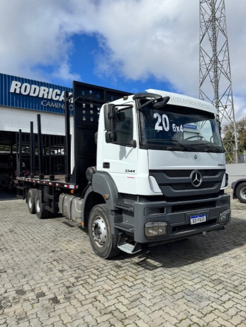 Imagem do veículo MERCEDES-BENZ Axor 3344 K 6x4 2P (E5)