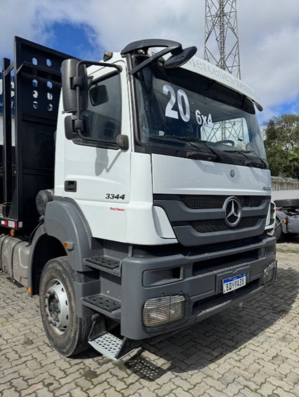 Imagem do veículo MERCEDES-BENZ Axor 3344 K 6x4 2P (E5)