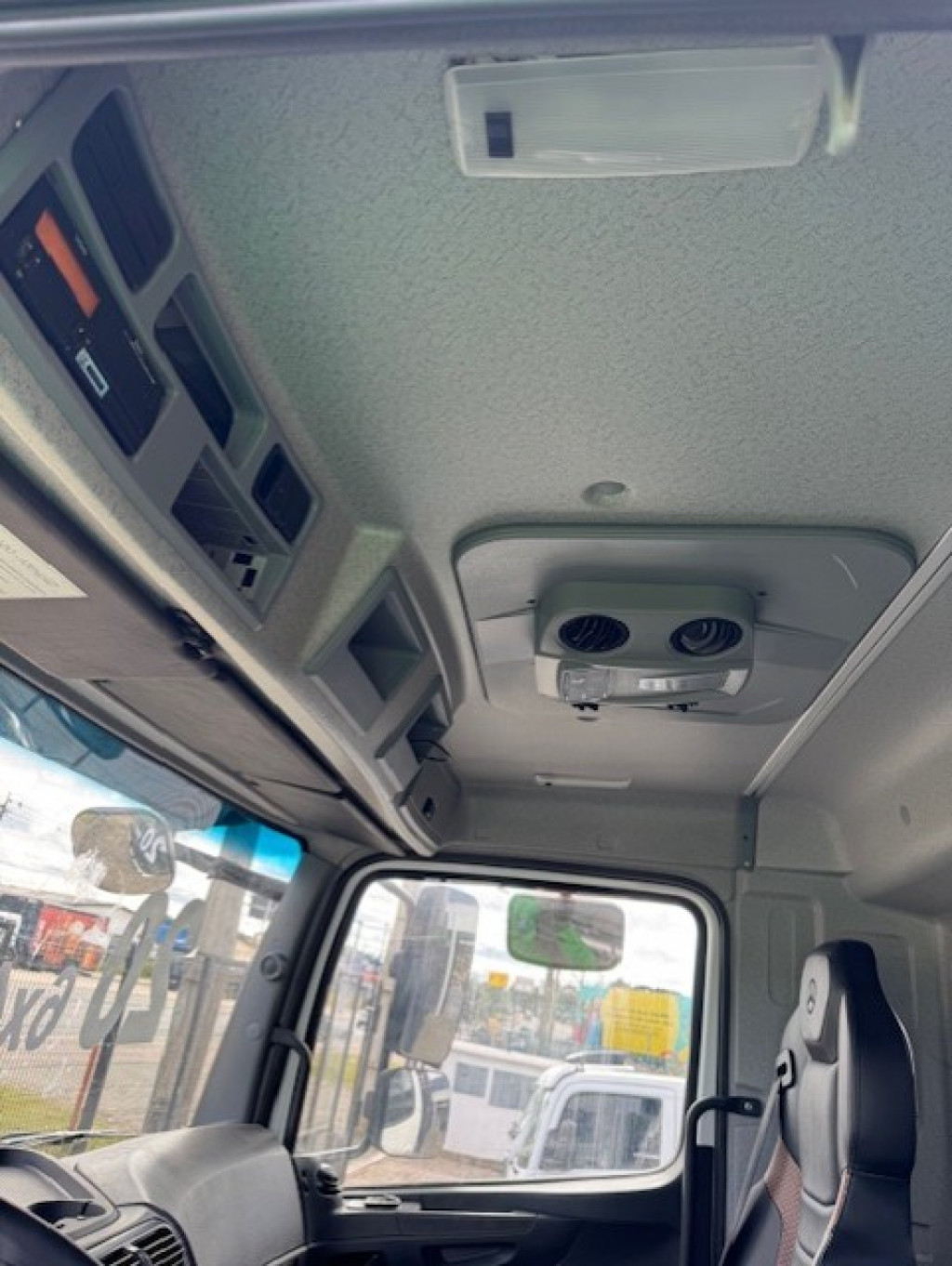 Imagem do veículo MERCEDES-BENZ Axor 3344 K 6x4 2P (E5)