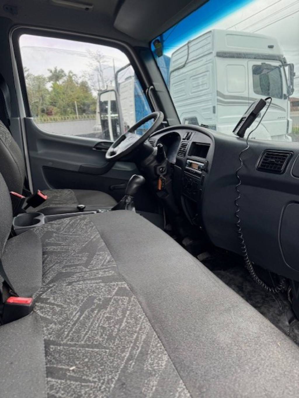 Imagem do veículo MERCEDES-BENZ Accelo 815 2P (E5)