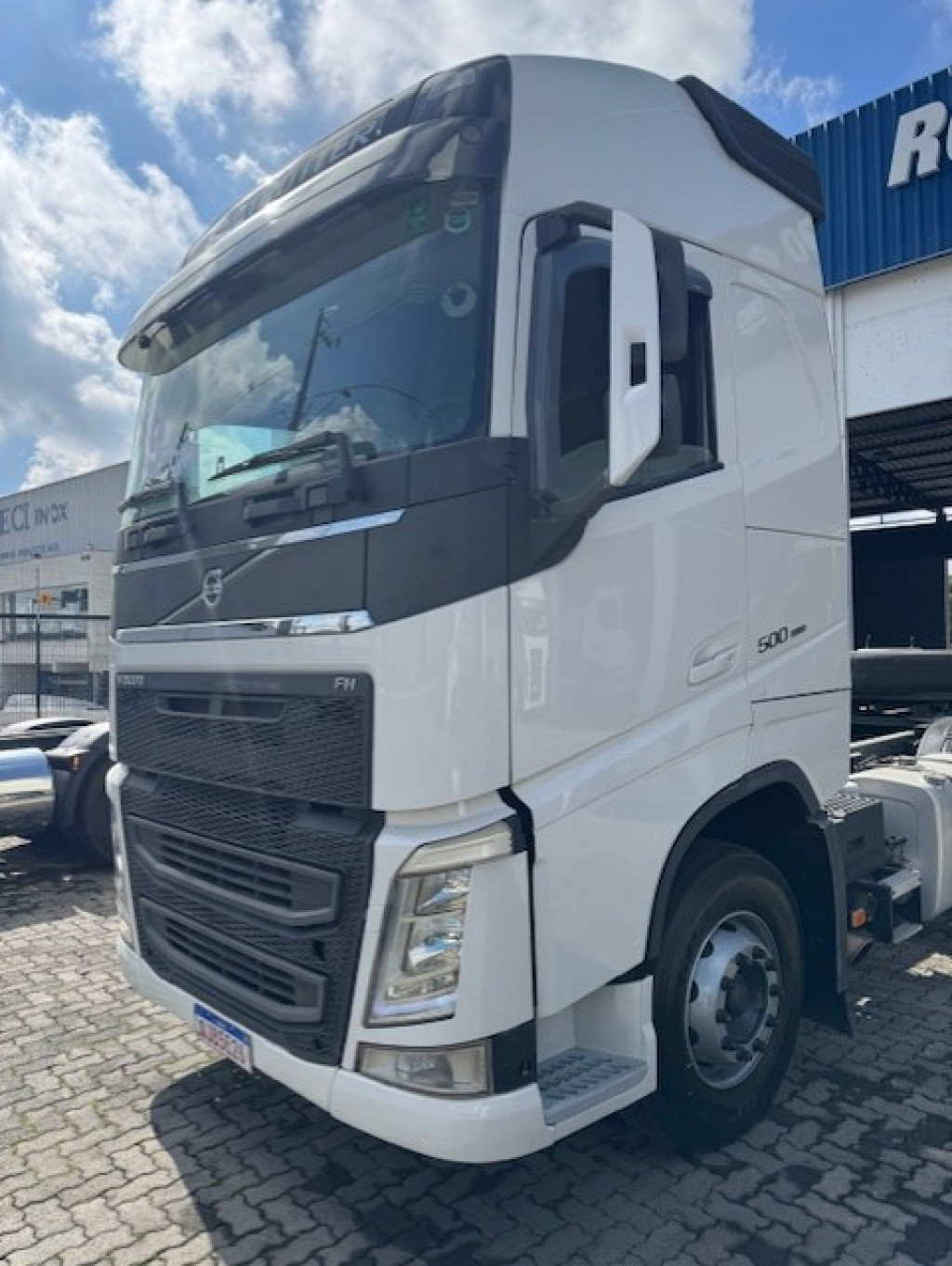 Imagem do veículo VOLVO FH 500 6x4 T (E5)