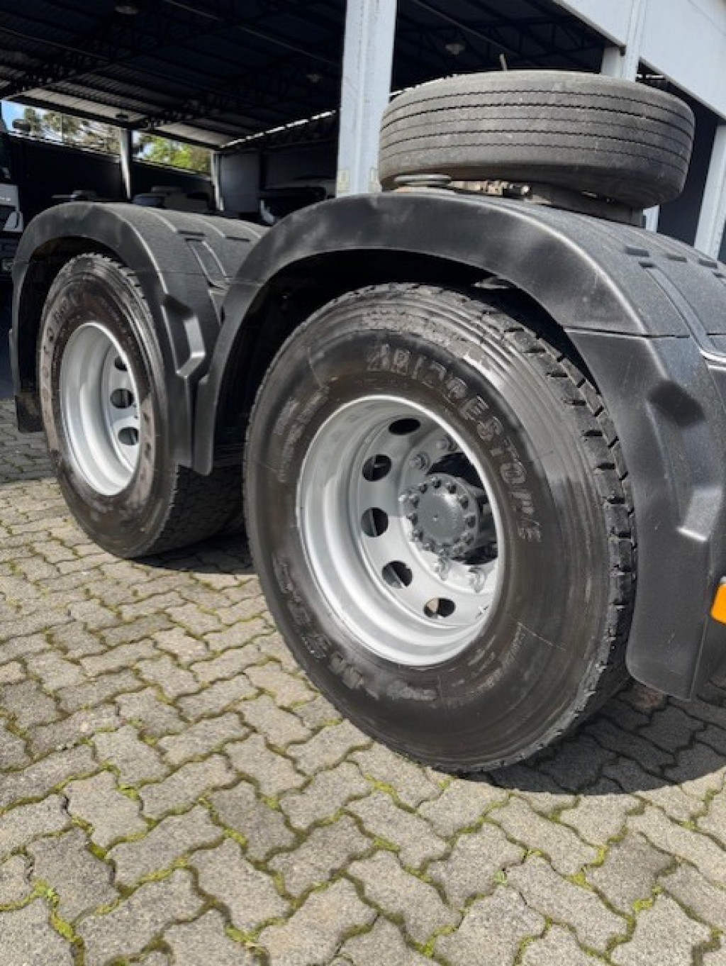 Imagem do veículo VOLVO FH 500 6x4 T (E5)