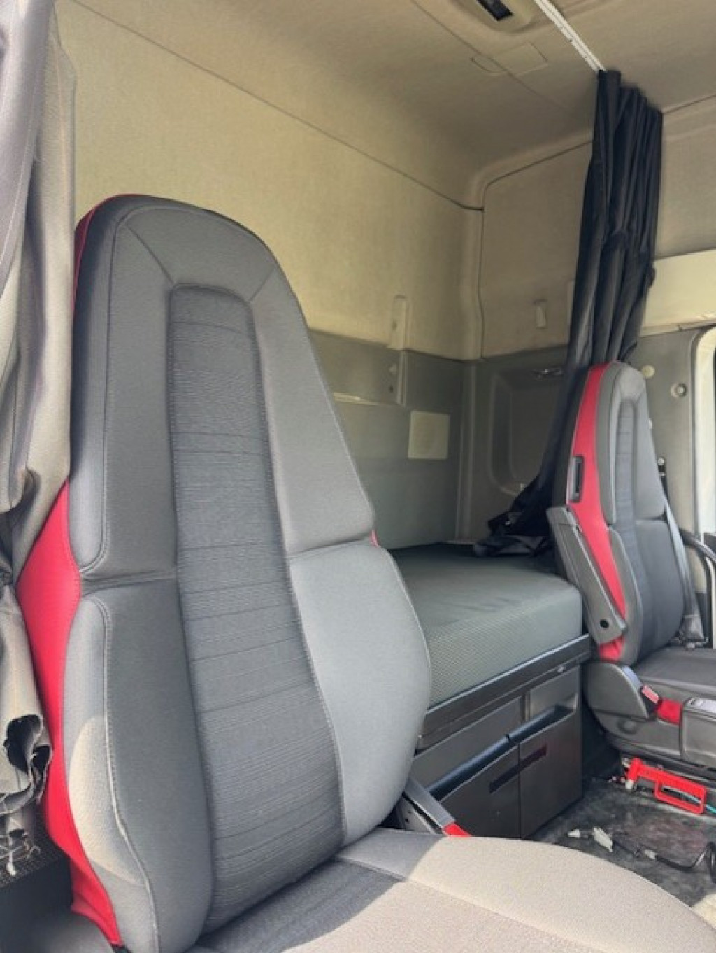 Imagem do veículo VOLVO FH 500 6x4 T (E5)