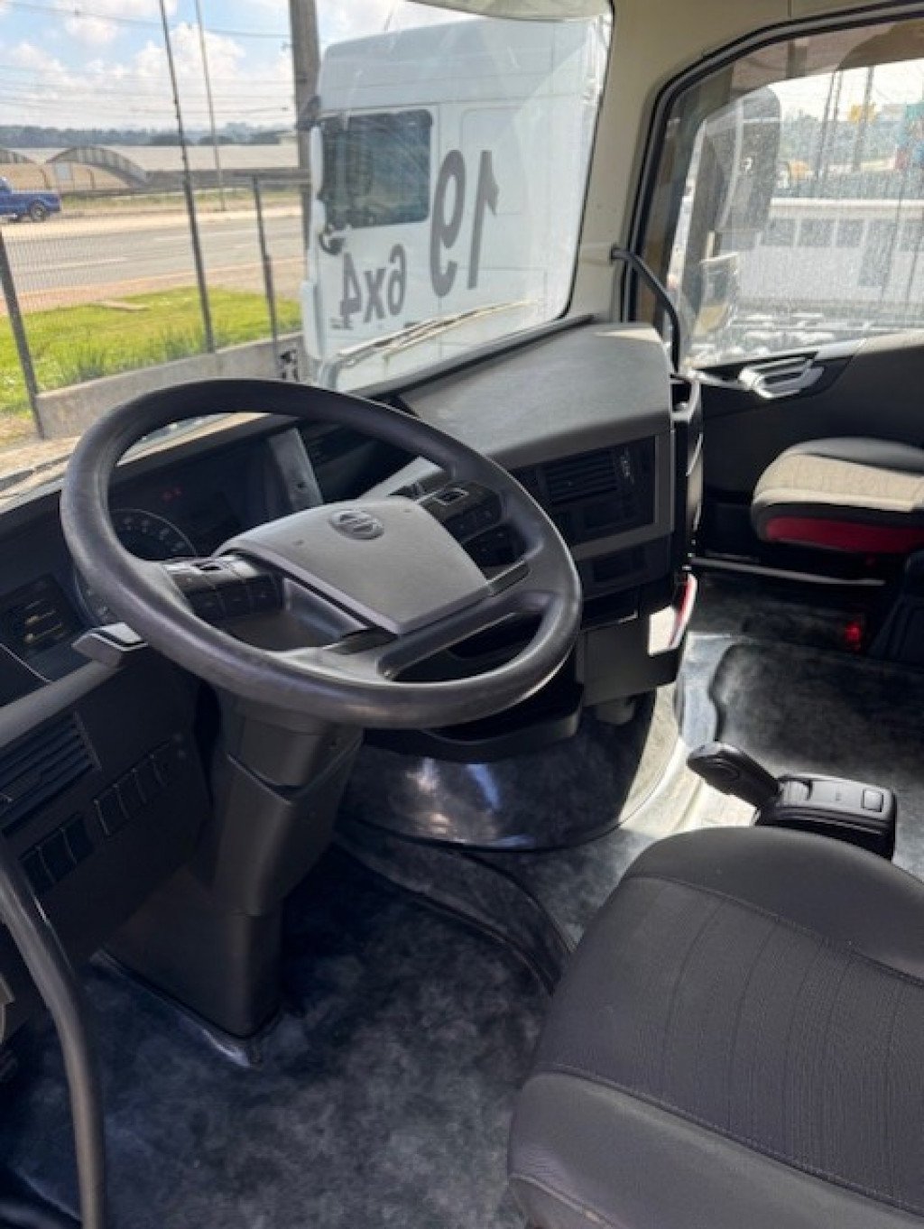 Imagem do veículo VOLVO FH 500 6x4 T (E5)