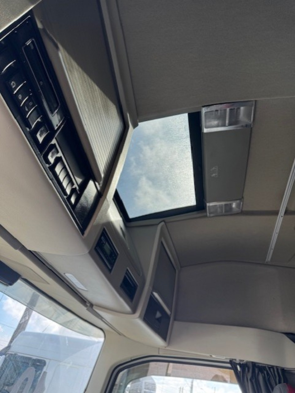 Imagem do veículo VOLVO FH 500 6x4 T (E5)